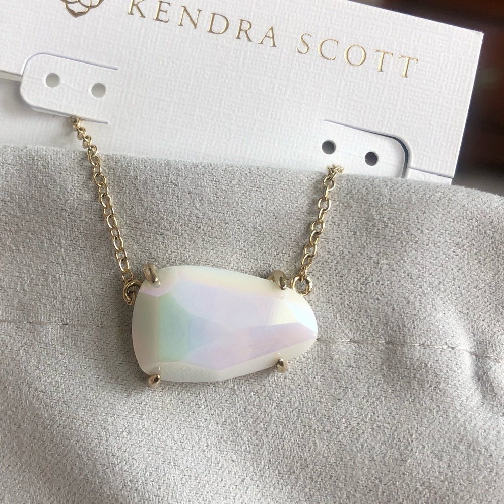 Kendra Scott Isla White Iridescent Necklace